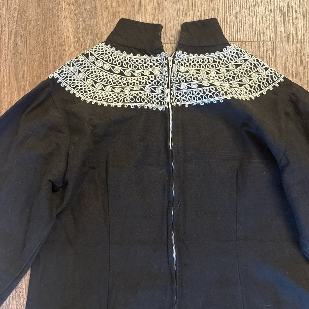 vintage 1970's Black Maxi Dress with White embroidered Trim, large - Picture 8 of 9